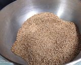 तिळ- गुळ पोळी (til gul poli recipe in marathi) रेसिपी स्टेप 2 फोटो 