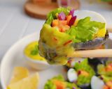 Foto langkah ke 6 dari resep Veggie Salad Roll with Saffron Tzatziki Sauce.