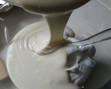 Foto del paso 9 de la receta: Mousse de chocolate blanco con interior de mango y frambuesas