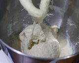 Foto langkah ke 2 dari resep Sourdough Korean Garlic Bread.