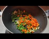 A picture of step 4 of Veg pulao.