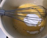 Une image de l'étape 3 de Gâteau façon far aux prunes, vanille et manzana.