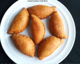 A picture of step 10 of Fried meatpie.