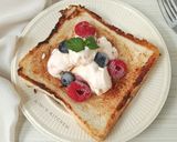 Foto langkah ke 3 dari resep French Toast Tanpa Telur.