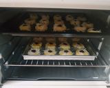 Foto langkah ke 6 dari resep Strawberry Thumbprint Cookies.
