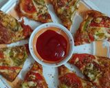 ब्रेड चीज़ पिज़्ज़ा (Bread cheese pizza recipe in Hindi) रेसिपी चरण 5 फोटो