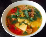 Hình bước làm 4 của món Canh sườn chua nấu dứa