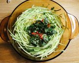 Hình bước làm 1 của món Salad mì gói