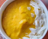A picture of step 3 of Mango Banana Smoothie Bowl.