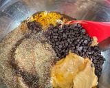 A picture of step 4 of No-Bake Nutty Energy Balls.