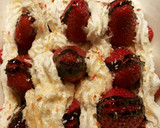 Foto del paso 8 de la receta: Cocktail de fresas y frutas con nata