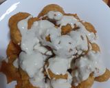 A picture of step 2 of Lahori Ladu peethi Chaat.