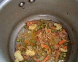व्हेज बिर्याणी(veg biryani recipe in marathi) रेसिपी स्टेप 3 फोटो 