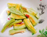 Hình bước làm 2 của món Nấm đông cô xào chua ngọt