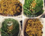 Foto langkah ke 6 dari resep Grilled biryani rice with anchovy & basil (nasi biryani bakar teri kemangi).