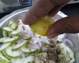 A picture of step 4 of Street style Eggroll.