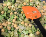Foto del paso 2 de la receta: Garbanzos al curry con verduras
