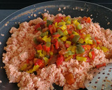 Foto del paso 3 de la receta: Huevos revueltos con tomate y pimientos