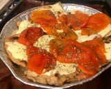 Foto del paso 2 de la receta: Mila-pizza con muzzarella, morrón y tomate