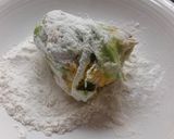 Foto del paso 4 de la receta: Flor de calabaza rellena