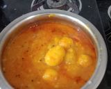 A picture of step 4 of Dum aloo.