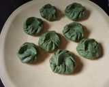 A picture of step 6 of Spinach Cheese Momos.
