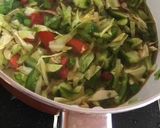 A picture of step 2 of Manchow soup.