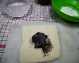 Foto langkah ke 1 dari resep Roti goreng isi coklat.