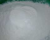 A picture of step 4 of Mango Cake.