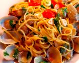 A picture of step 3 of Spaghetti alle Vongole.