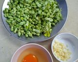 รูปขั้นตอนการทำที่ 1 ของ ดอกขจรผัดไข่