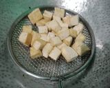 Foto langkah ke 1 dari resep Tumis Buncis Tahu Saus Tiram.