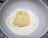Foto langkah ke 2 dari resep Roti Kasur Kukus Moka Pandan.
