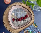A picture of step 6 of Chia muesli breakfast bowl.