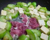 媽媽味絲瓜煨豆腐 (不加水版)的食譜步驟5照片