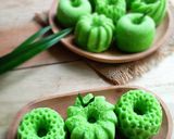 Foto langkah ke 6 dari resep Bolu Pandan Kukus.