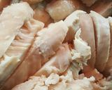 รูปขั้นตอนการทำที่ 2 ของ อกไก่ต้มสมุนไพร