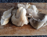 Foto del paso 3 de la receta: Setas ostra a la plancha con picada y jamón