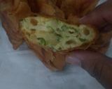 Foto langkah ke 6 dari resep Martabak Makaroni Keju.