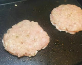 Foto del paso 3 de la receta: Hamburguesa de pollo con guacamole