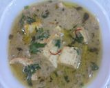 A picture of step 3 of Nawabi white paneer gravi.