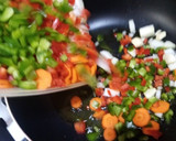 Foto del paso 4 de la receta: Pollo con salsa y verduras