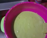 Foto langkah ke 2 dari resep Bolu Margarin Pandan.