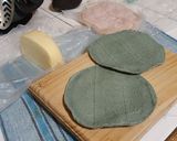 Foto del paso 1 de la receta: Sincronizada de jamón y queso