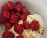 Foto del paso 3 de la receta: Desayuno saludable: bowl de brevas y frambuesas con yogur