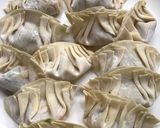 Gambar langkah 2 resipi Chicken Wonton Soup.