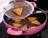 Foto langkah ke 14 dari resep SAMOSA KARI | Stock Makanan Frozen Ala Indian Street Food.