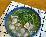 Hình bước làm 3 của món Canh Khoai Sọ Rau Nhút Nấu Sườn