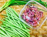 Hình bước làm 1 của món Thịt Nạc Heo Xào