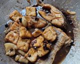 Foto langkah ke 3 dari resep Ikan dan Tahu Masak Tausi.